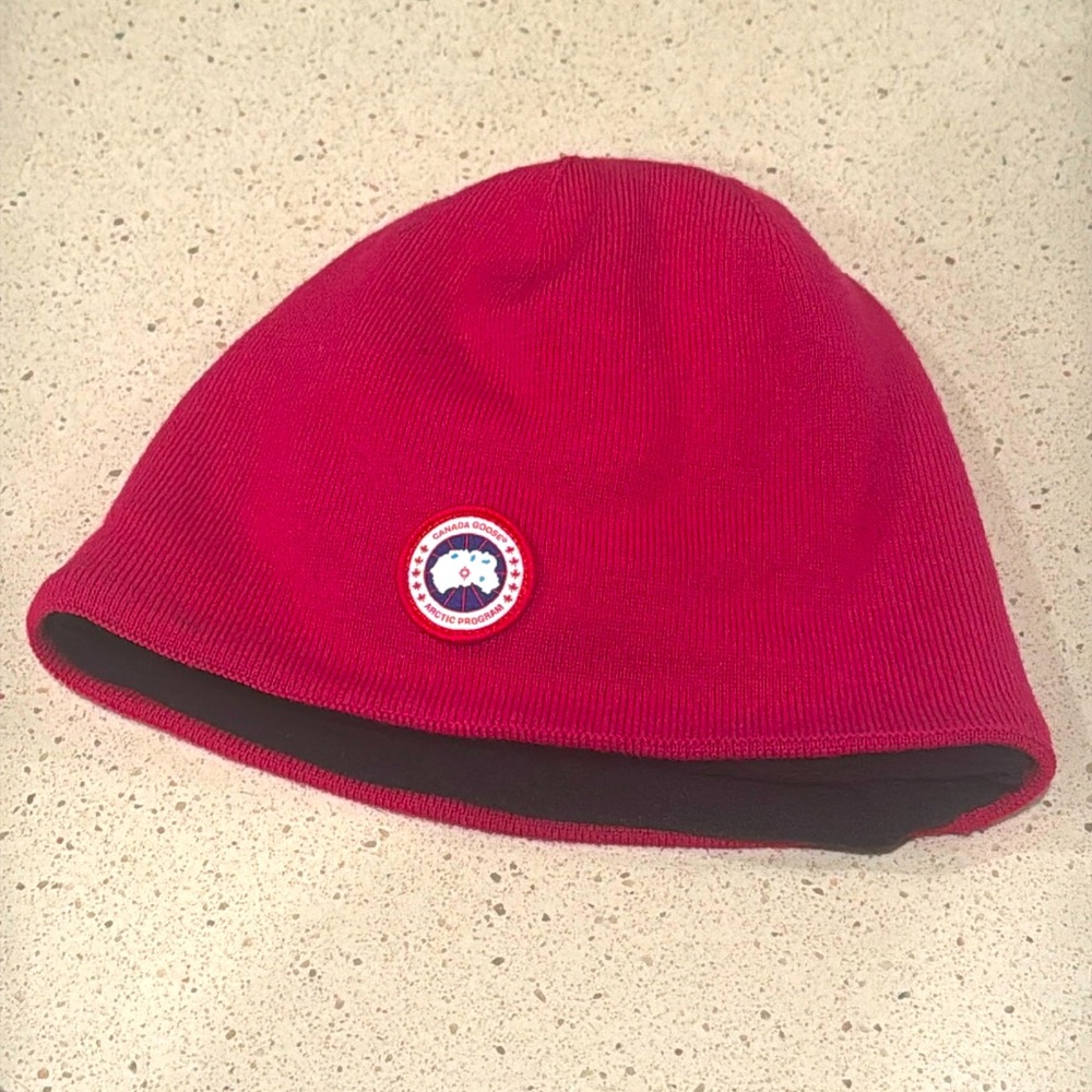 Canadá goose beanie 100 percent guaranteed authentic
